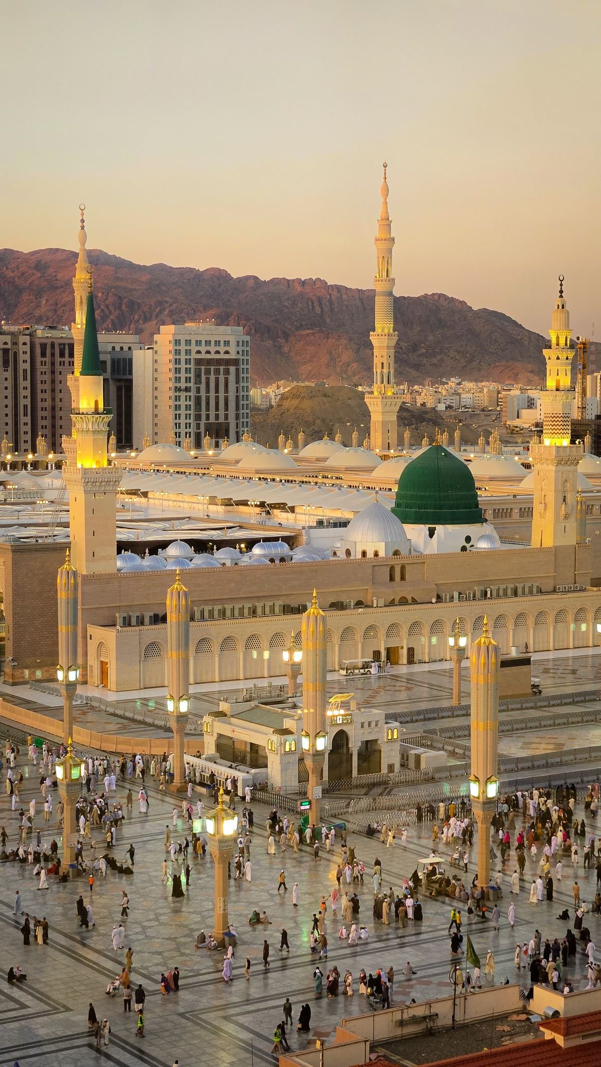 Al-Masjid an-Nabawi